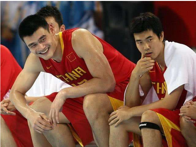 贝纳蒂亚：我和德布劳内谈过，但当时他已接近签约那不勒斯了（贝纳蒂亚：与德布劳内有过对话，但他当时已接近加盟那不勒斯）