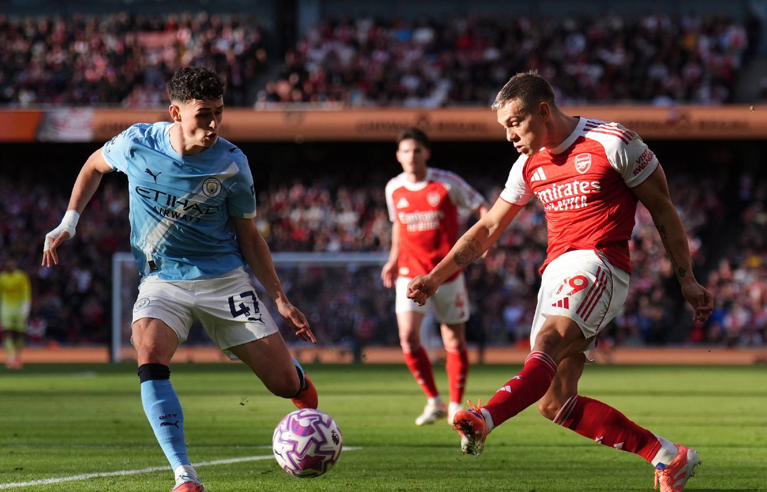 喀麦隆国脚尼亚马雷乌出轨，被女友曝光整个抓奸过程（喀麦隆国脚尼亚马雷乌被曝出轨，女友还原抓奸全程）