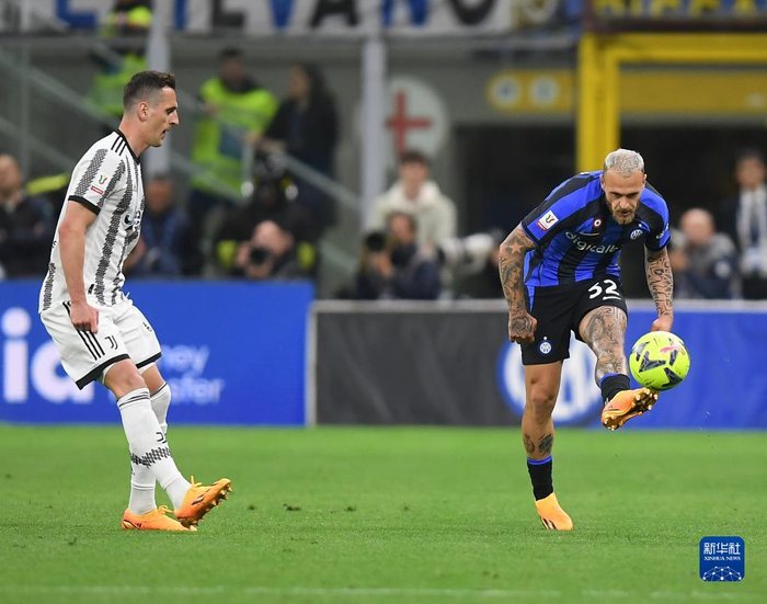 都体：森林想先租后买总价3300万欧签下道路，尤文要4000万欧（都体：森林提议先租后买总价3300万欧签下“道路”，尤文坚持要价4000万欧）