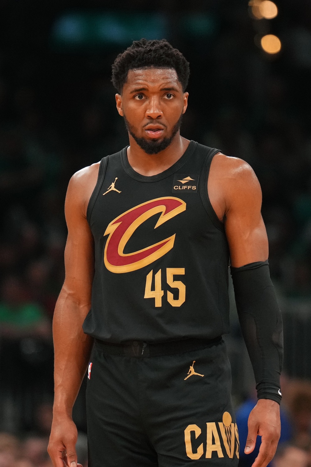 CBA球队战术分析：新疆队防守策略,（CBA战术透视：新疆队防守体系解析）