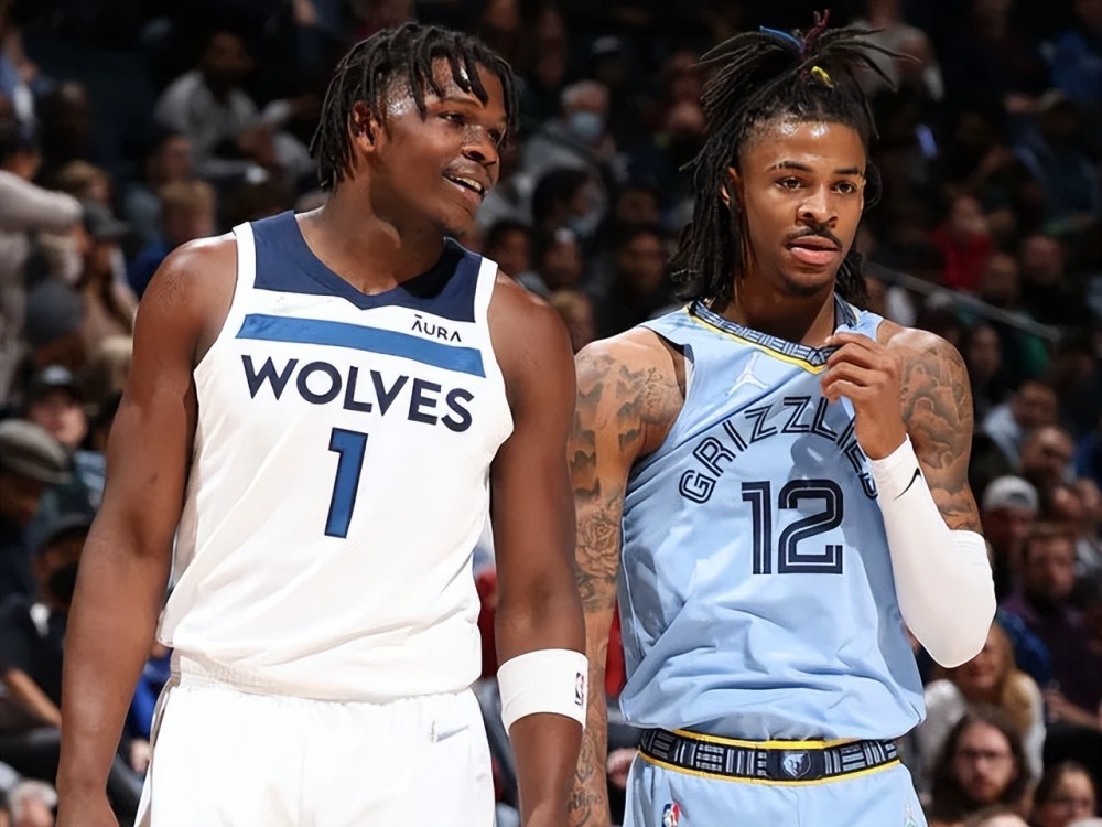 官方：温特图尔8人感染传染病缺席，本轮对阵锡永比赛推迟（官方通报：温特图尔8人因传染病缺阵，本轮对锡永的比赛延期）