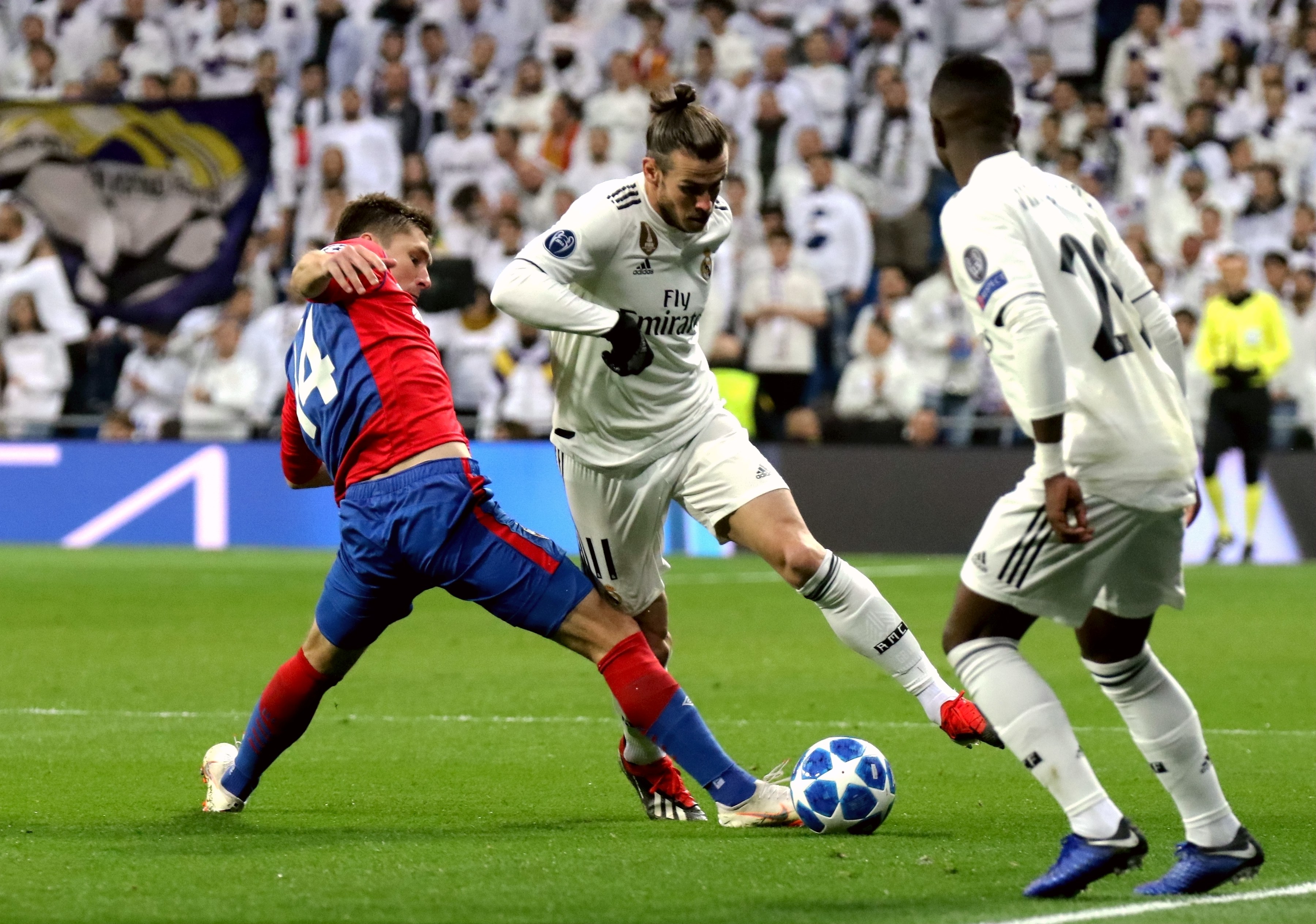 NBA战报：康宁汉姆29分8板10助，活塞129-116击败雄鹿（活塞129-116力克雄鹿，康宁汉姆砍29分8板10助）