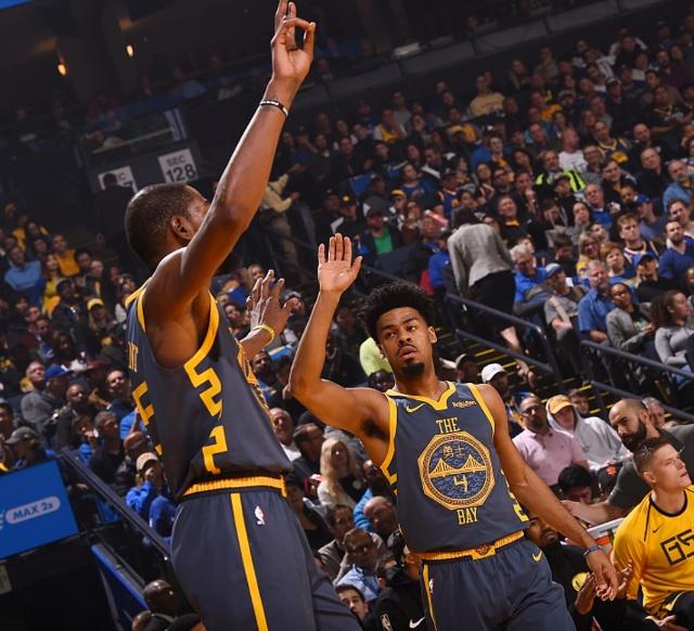 NBA新秀观察：状元秀首场表现,（NBA新秀速览：状元首秀表现一览）