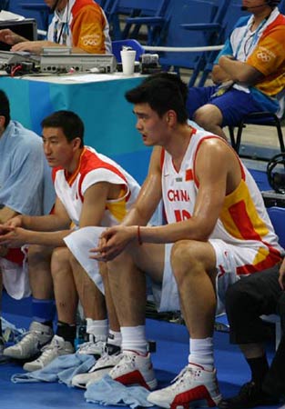 官方：由于派出违规归化球员，马来西亚三场友谊赛被判0-3负（官方：马来西亚违规启用归化球员，三场友谊赛均被判0-3）