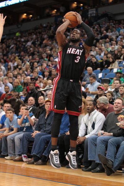 拜亚：C罗是所有人的榜样；大罗就像野兽各方面都远超常人（拜亚：C罗堪为众人楷模；大罗如猛兽般全方位超越常人）