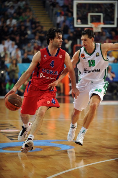 前锋如何打造得分嗅觉？（前锋如何培养进球直觉？）