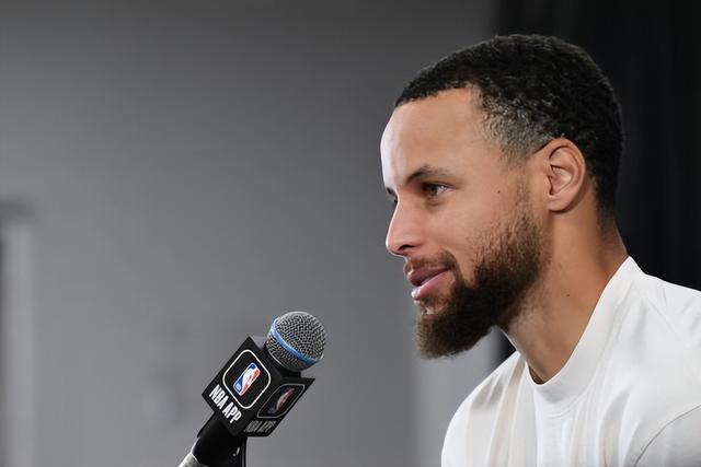 足球西甲豪门密集赛程崩盘，队内伤病潮袭来（密集赛程拖垮西甲豪门，伤病潮席卷全队）