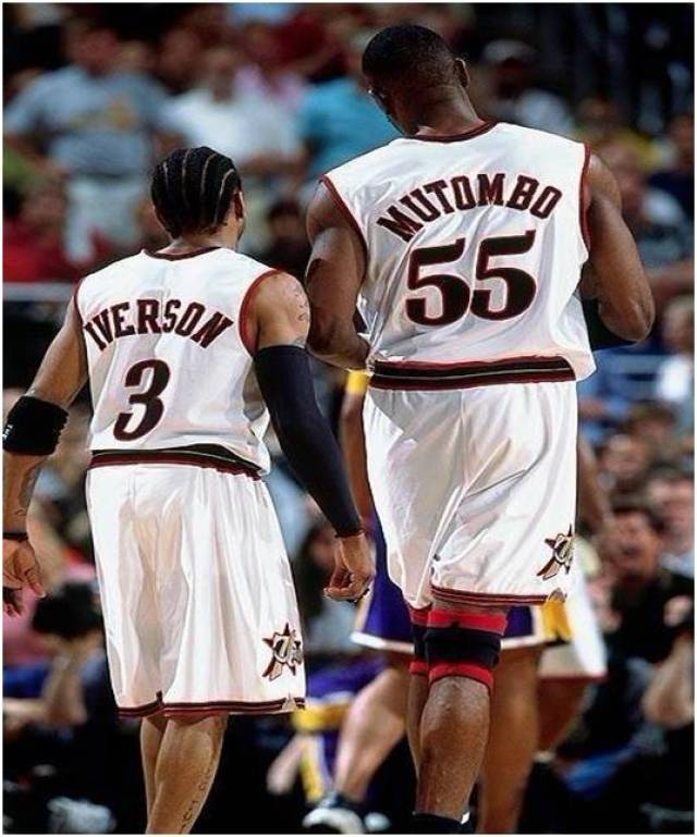 天降神兵，埃斯皮诺替补登场后即在底线附近攻入神仙球制胜（埃斯皮诺替补上阵，底线神仙球一锤定音）